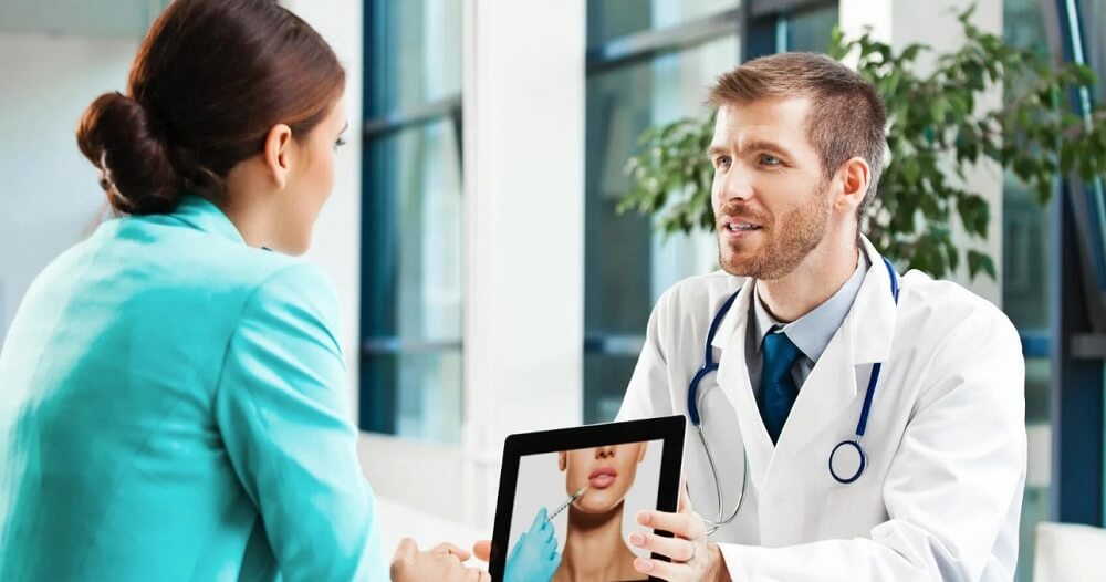 Чем занимается пластический хирург