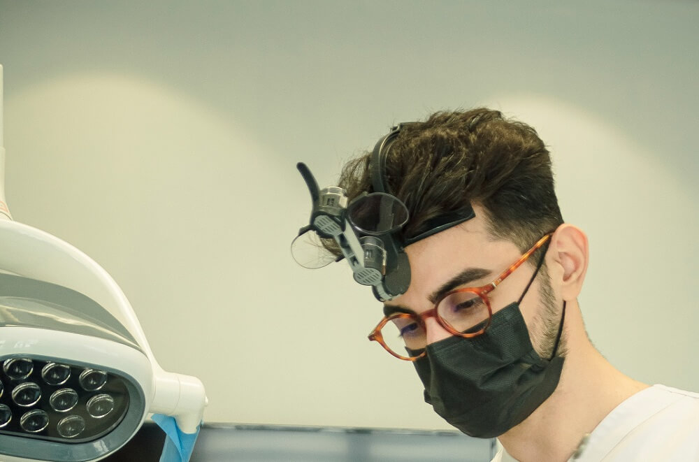 офтальмолог хирург