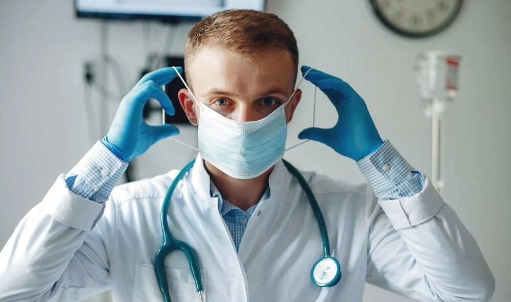 Плюсы и минусы профессии врача